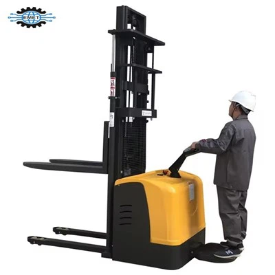 Stojací elektrický vysokozdvižný vozík